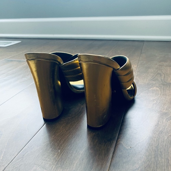 Gucci Napa Silk Gold Mules, size 38 - Picture 4 of 11